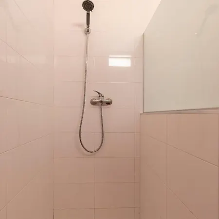 Kings House Apartment *